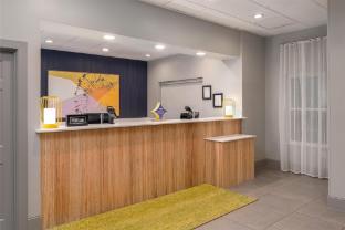 spark by hilton summerville