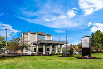 spark by hilton syracuse carrier circle