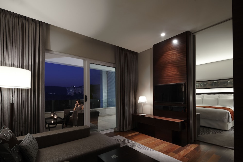 jw marriott hotel pune