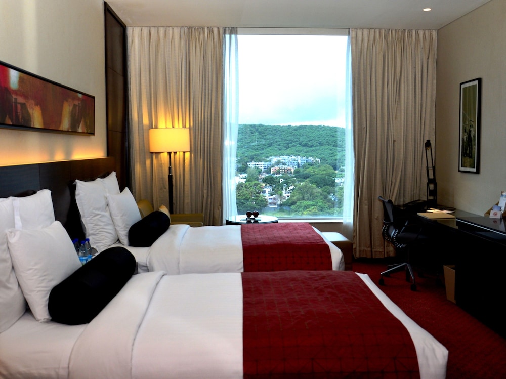 jw marriott hotel pune