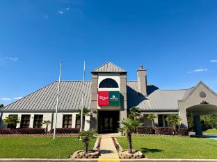 Red Roof Inn Birmingham,,2 star