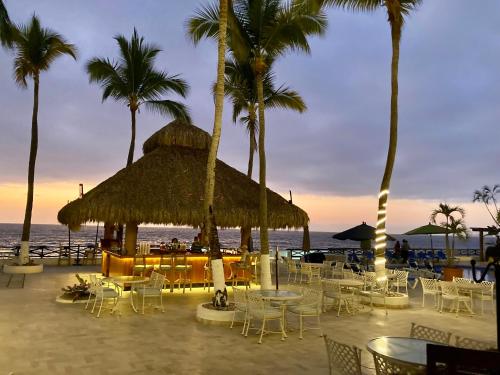 costa sur all inclusive resort