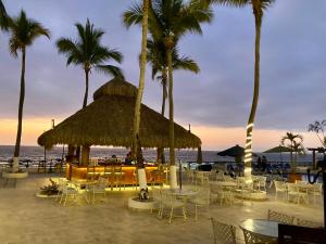 costa sur all inclusive resort