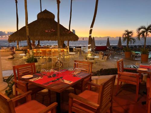 costa sur all inclusive resort