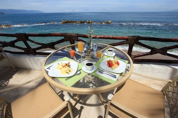 costa sur all inclusive resort
