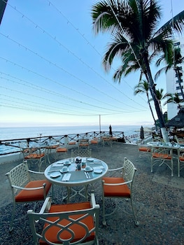 costa sur all inclusive resort