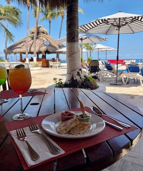 costa sur all inclusive resort