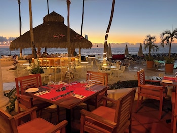 costa sur all inclusive resort
