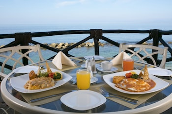 costa sur all inclusive resort