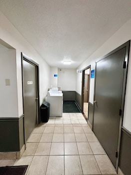Days Inn By Wyndham Denison Ia,,2 star