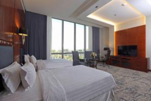 qaser alhamra hotel riyadh