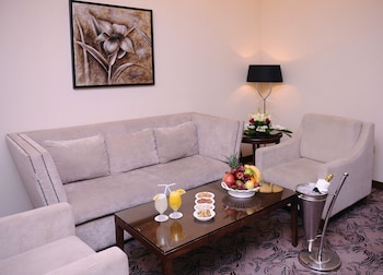 qaser alhamra hotel riyadh