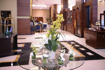qaser alhamra hotel riyadh