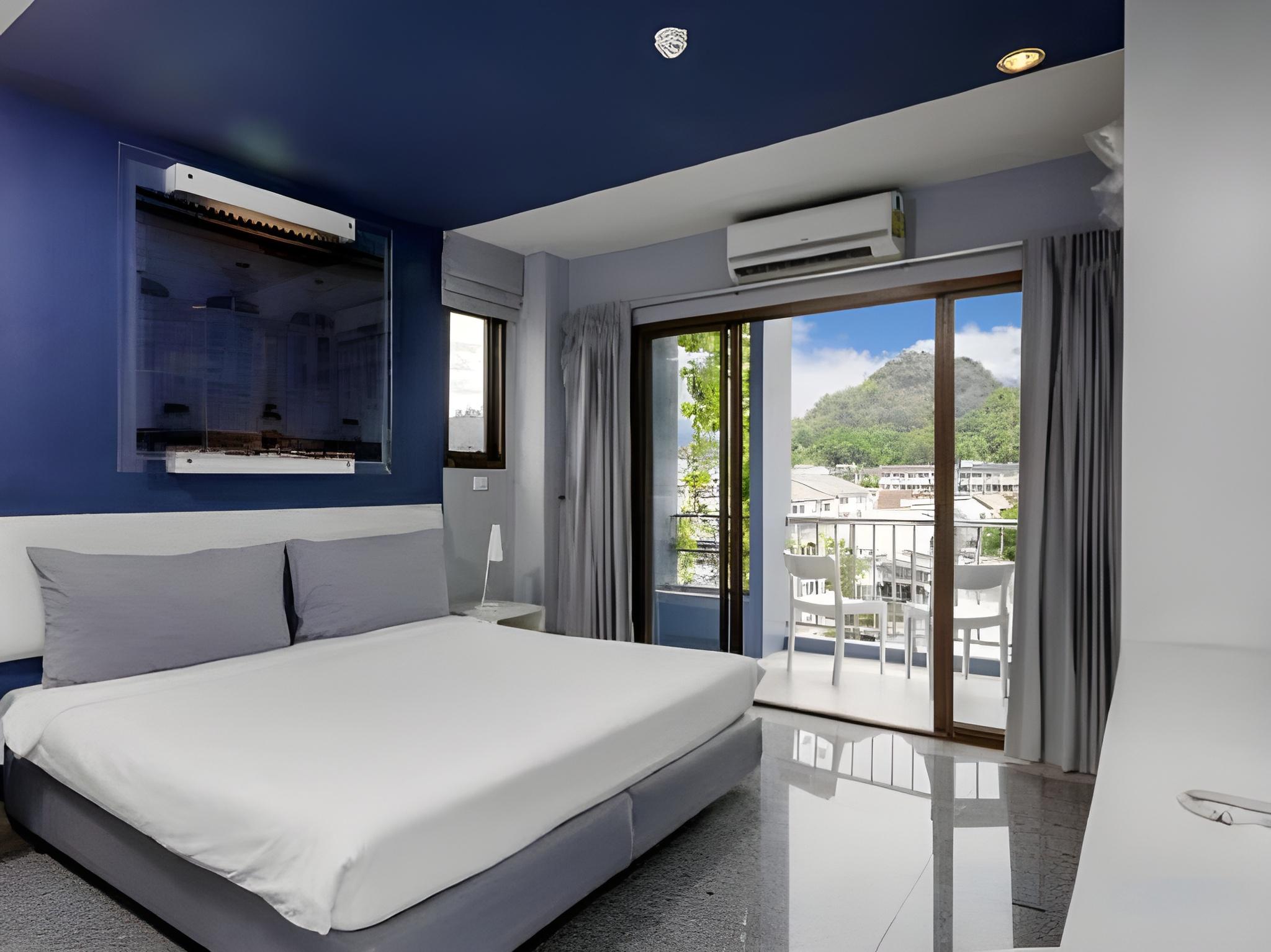 icheck inn phuket town