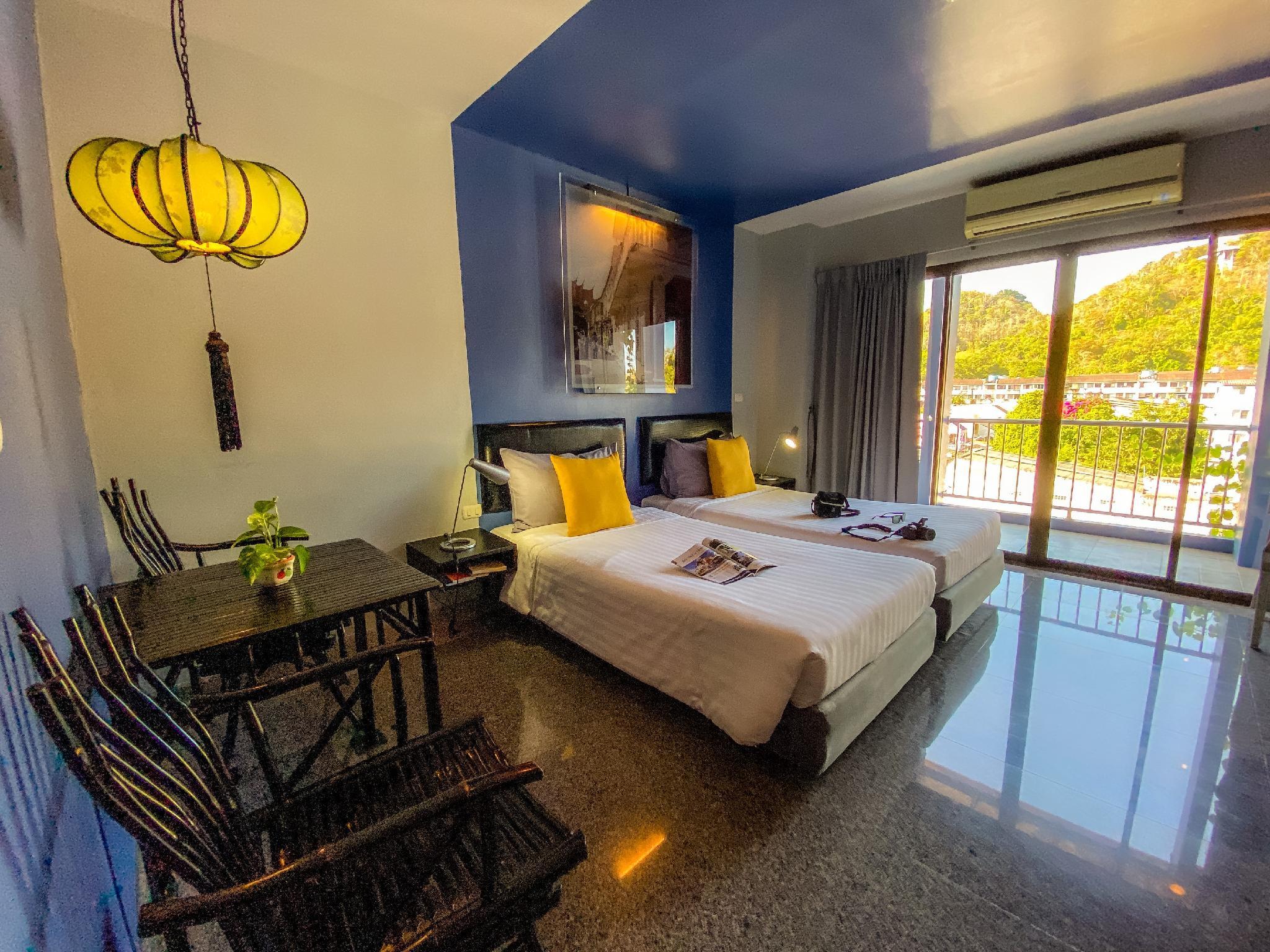 icheck inn phuket town
