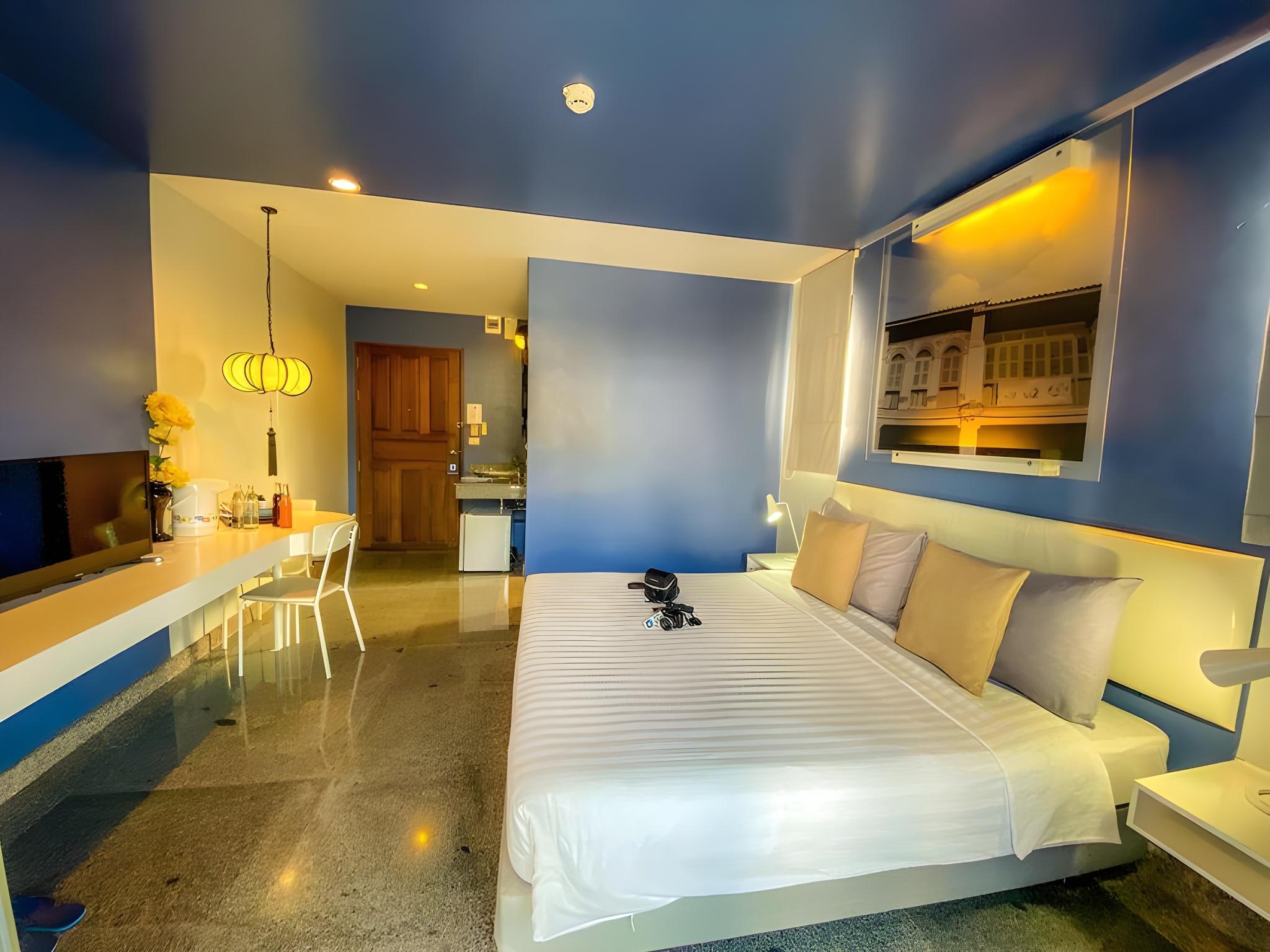 icheck inn phuket town