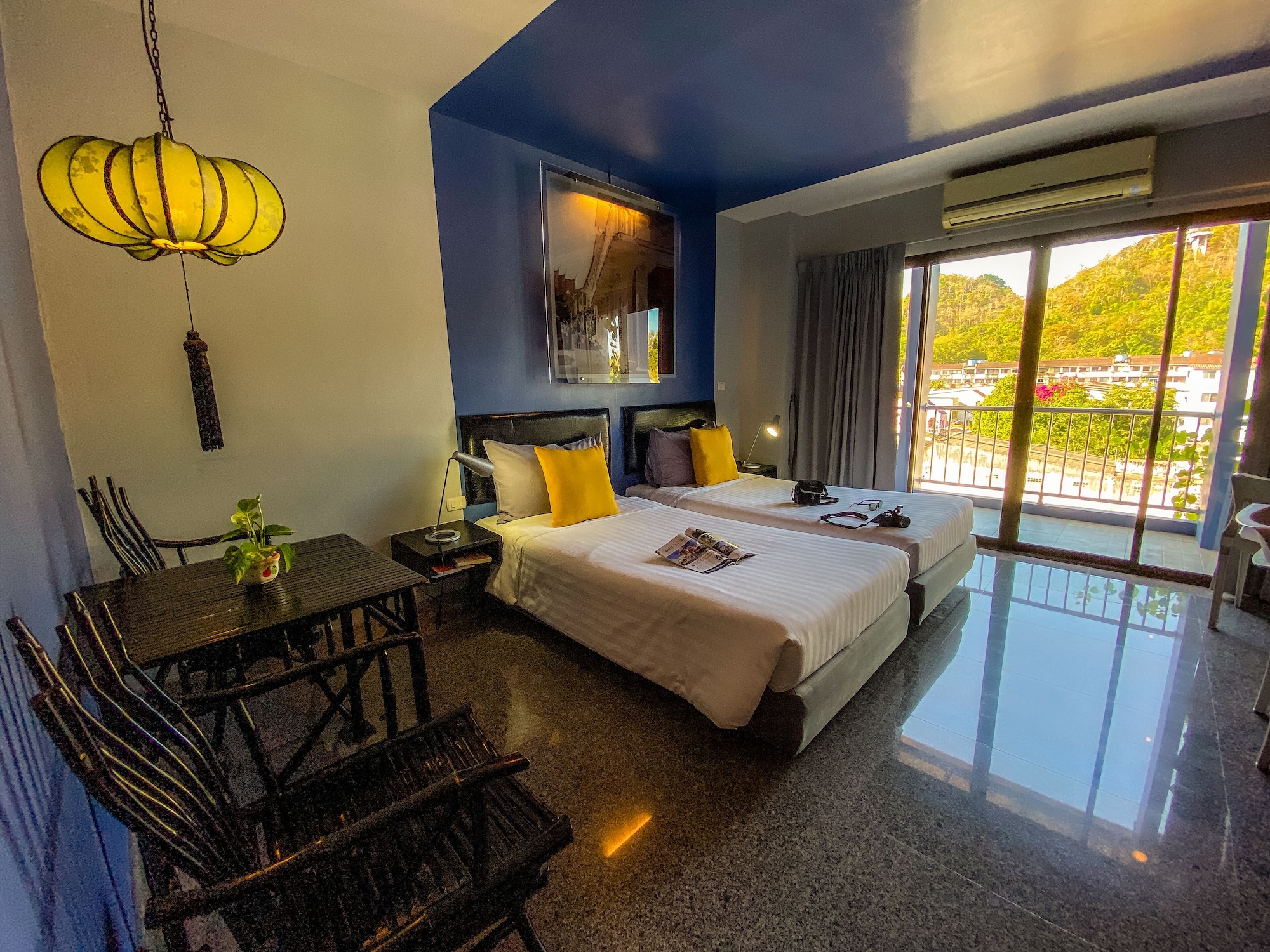 icheck inn phuket town