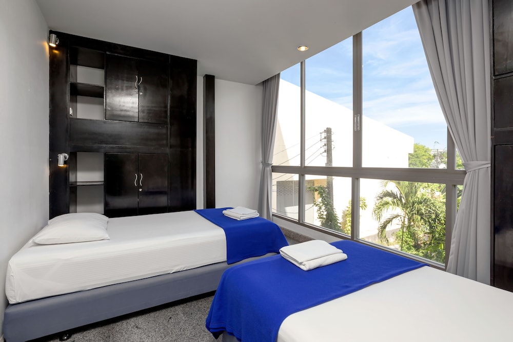 icheck inn phuket town