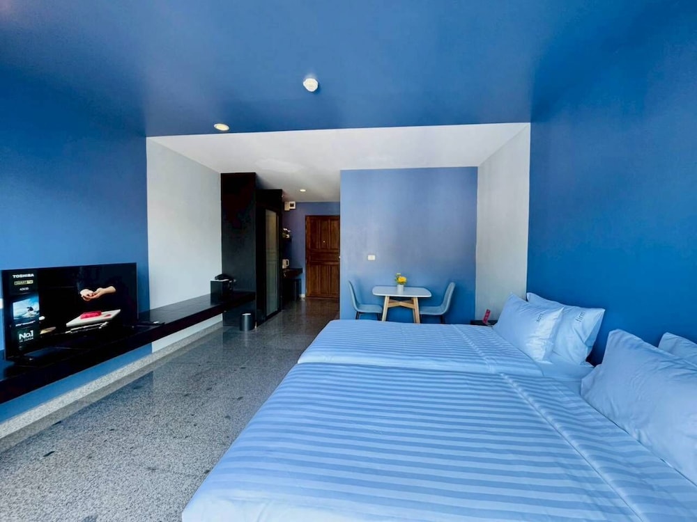icheck inn phuket town