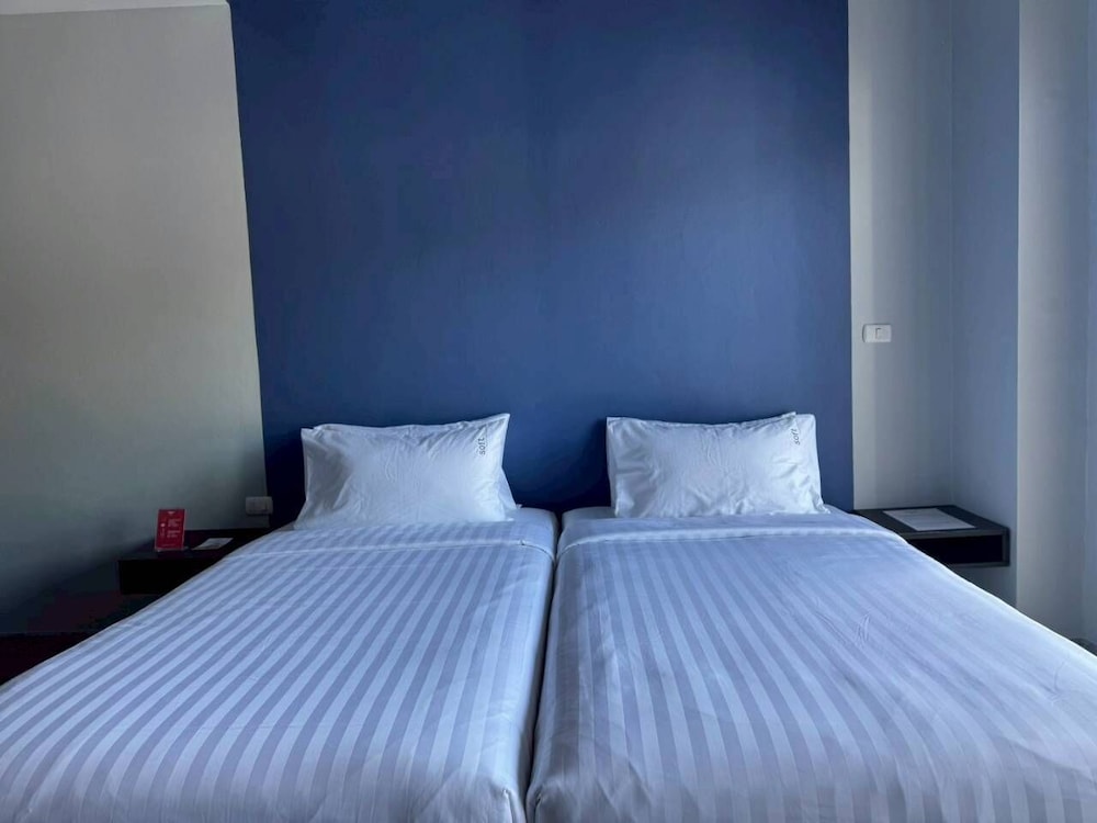 icheck inn phuket town