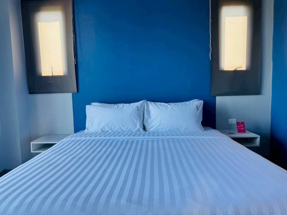 icheck inn phuket town