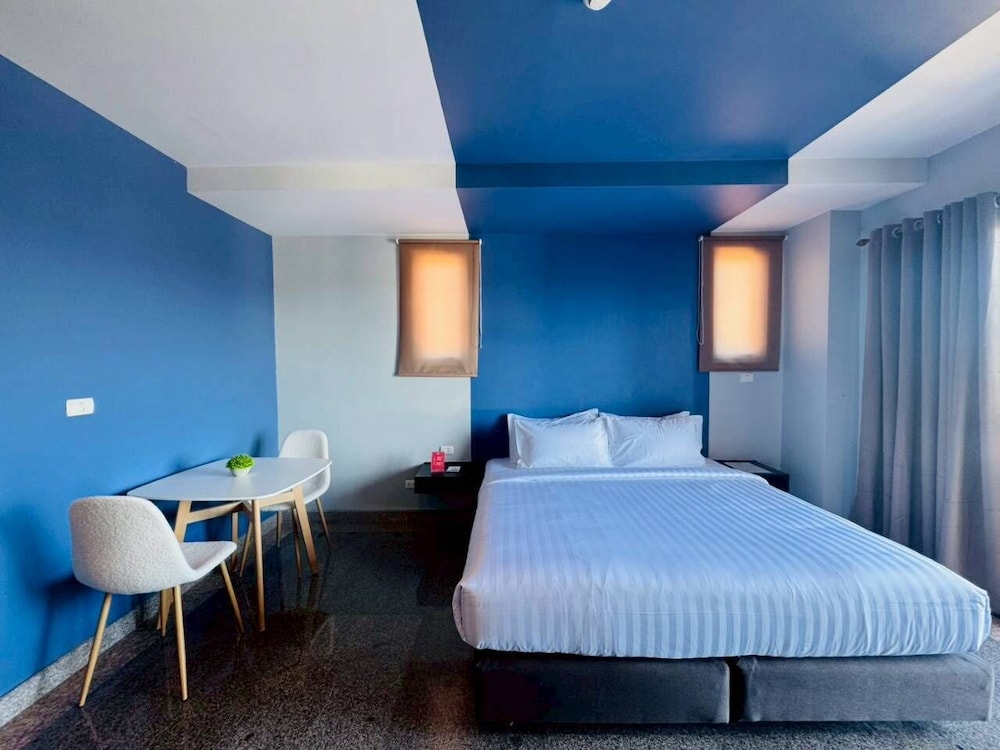icheck inn phuket town