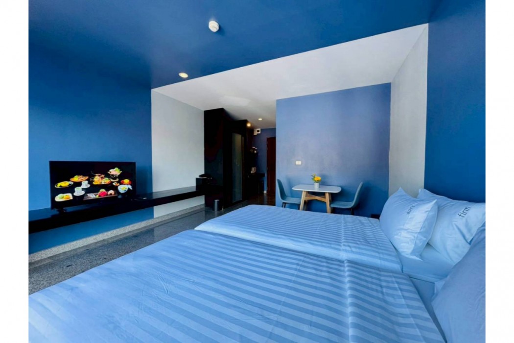 icheck inn phuket town