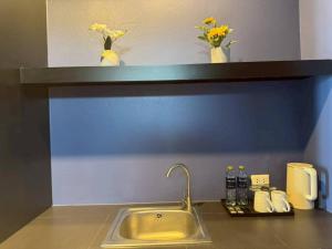 icheck inn phuket town
