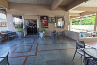 dee ma hotel