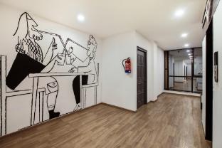 townhouse the amv hotel