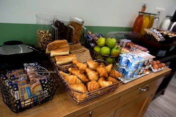 hotel olympic paris boulogne by patrick hayat