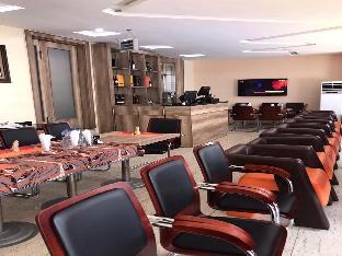 lit suites