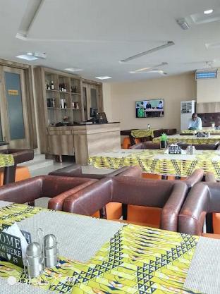 lit suites