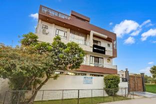 townhouse mayfield garden nearby golf course road