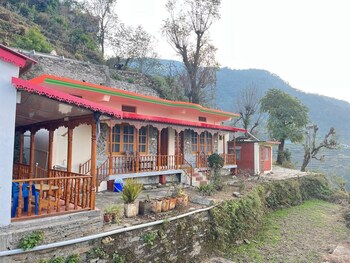 Himalayan Hills Homestay Chopta,,2 star