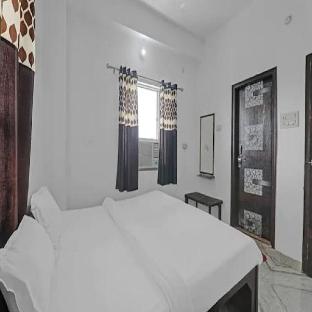Shiv Ganga Guest House,,2 star