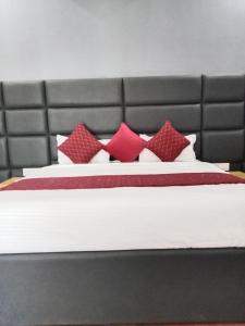 ummed villa 3 room private villa with pool
