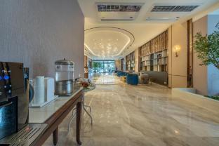 the legacy convention hotel