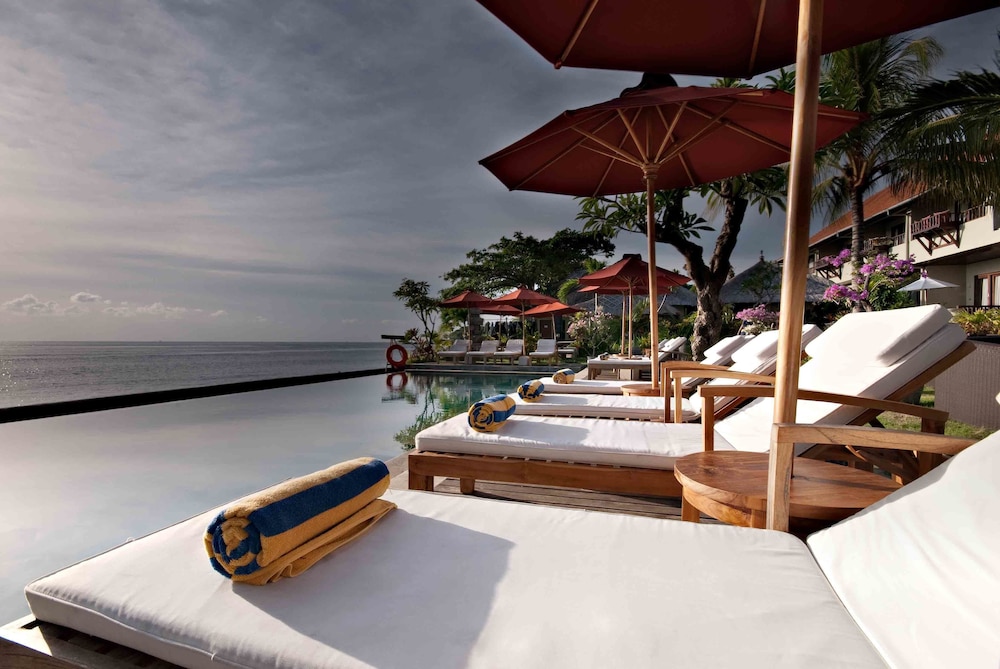 tauch terminal resort tulamben
