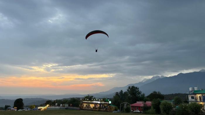 camp kelang mountain view camping bonfire stay near paragliding landing site