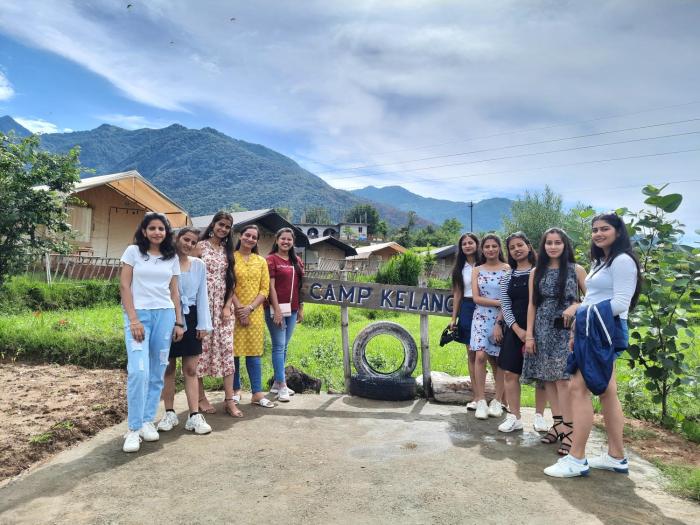 camp kelang mountain view camping bonfire stay near paragliding landing site