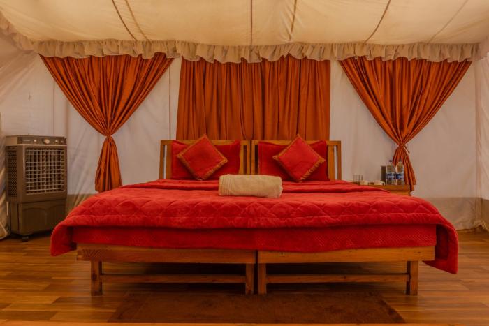 camp kelang mountain view camping bonfire stay near paragliding landing site