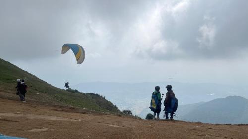 camp kelang mountain view camping bonfire stay near paragliding landing site