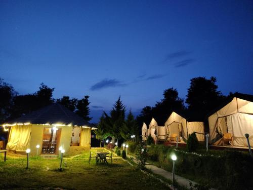 camp kelang mountain view camping bonfire stay near paragliding landing site