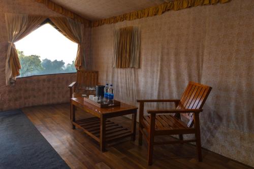 camp kelang mountain view camping bonfire stay near paragliding landing site