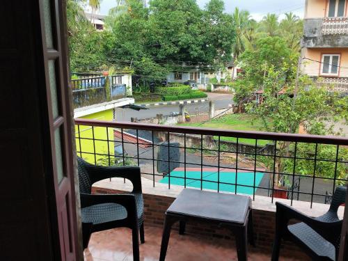 alex marie holiday apartments