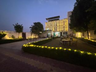 airport jai hari vilas hotel near umaid bhawan palace jodhpur