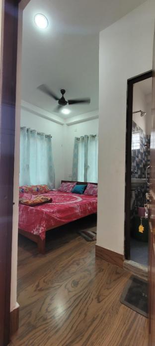 gour gadadhar guest house