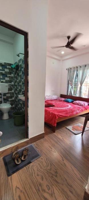 gour gadadhar guest house