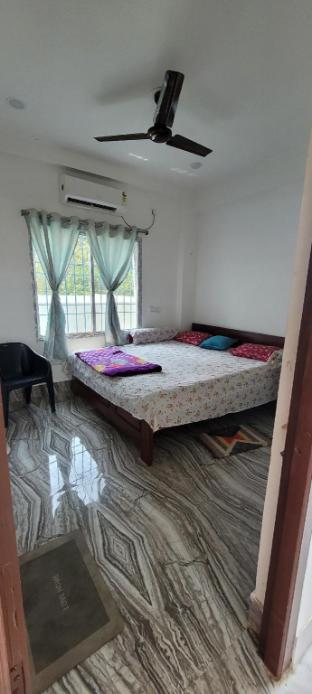 gour gadadhar guest house